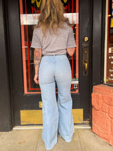 Load image into Gallery viewer, 70s Gap Bellbottoms
