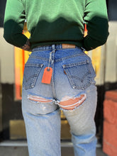 Load image into Gallery viewer, Vintage Levi’s
