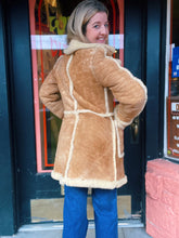 Load image into Gallery viewer, 1970s Sherpa Jacket
