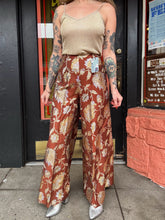 Load image into Gallery viewer, Vintage 60s lurex palazzo pants
