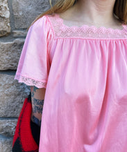 Load image into Gallery viewer, Pink nightie
